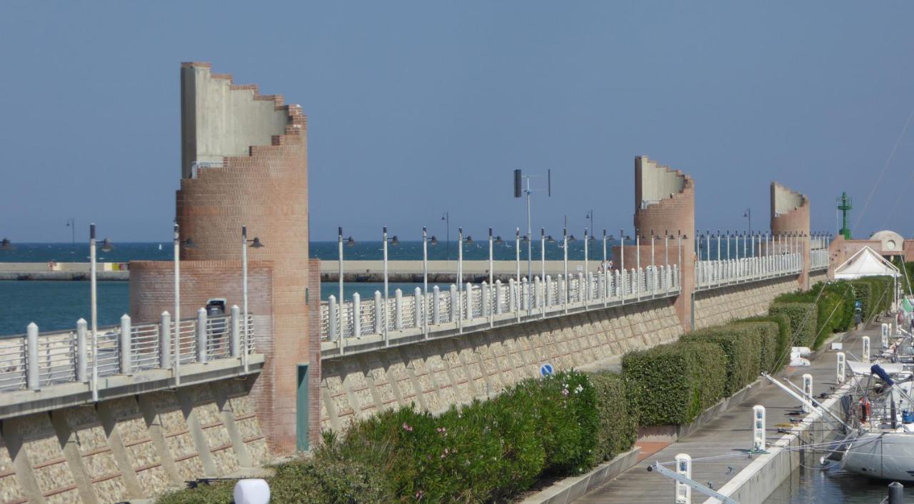 Hotel Betty Ρίμινι Εξωτερικό φωτογραφία