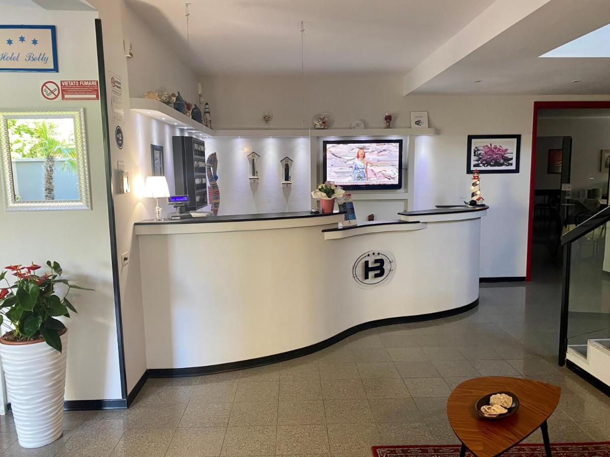 Hotel Betty Ρίμινι Εξωτερικό φωτογραφία