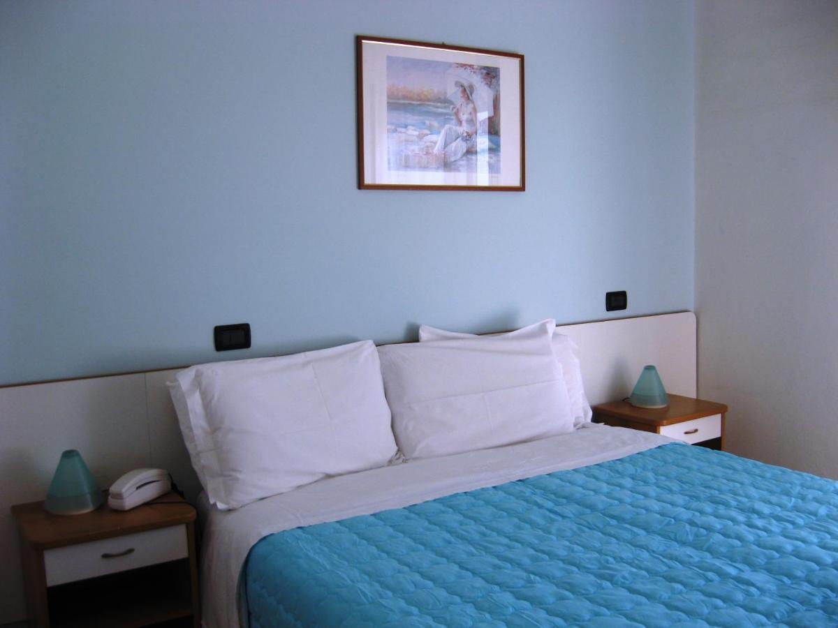 Hotel Betty Ρίμινι Εξωτερικό φωτογραφία