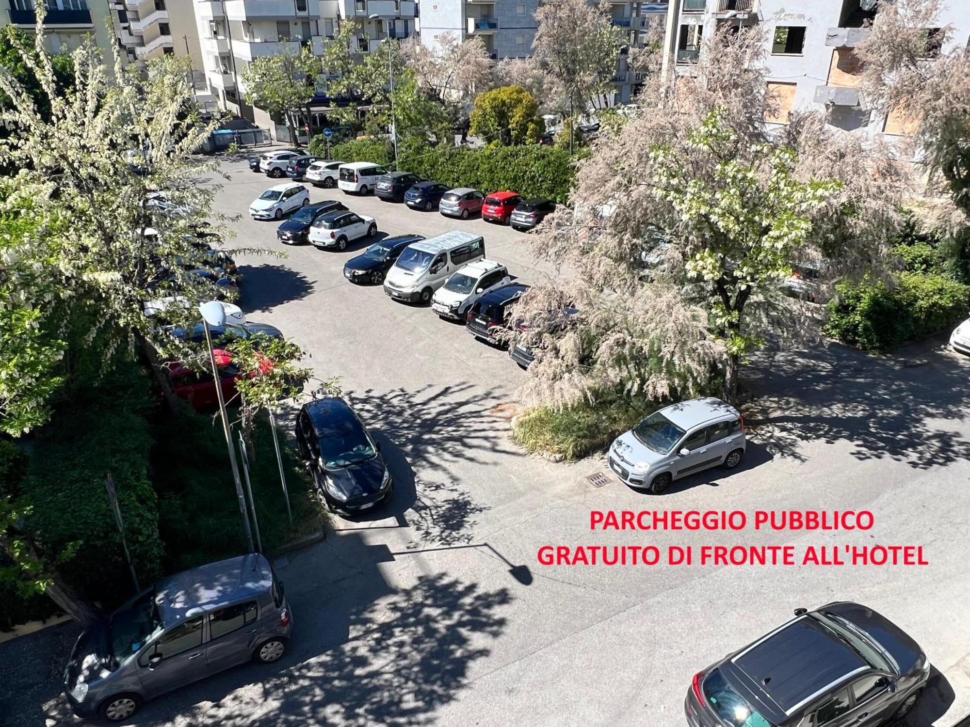 Hotel Betty Ρίμινι Εξωτερικό φωτογραφία